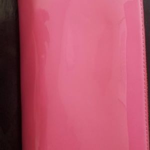 Tory Burch Bags - Tory Burch Patent Leather Pink Wallet Tory Burch Bags - Tory Burch Patent Leather Pink Wallet